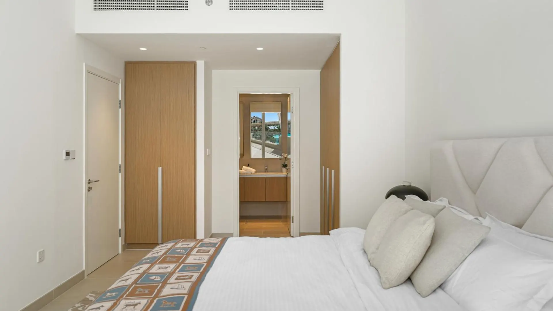Beach View Luxury Apartment Dubai United Arab Emirates